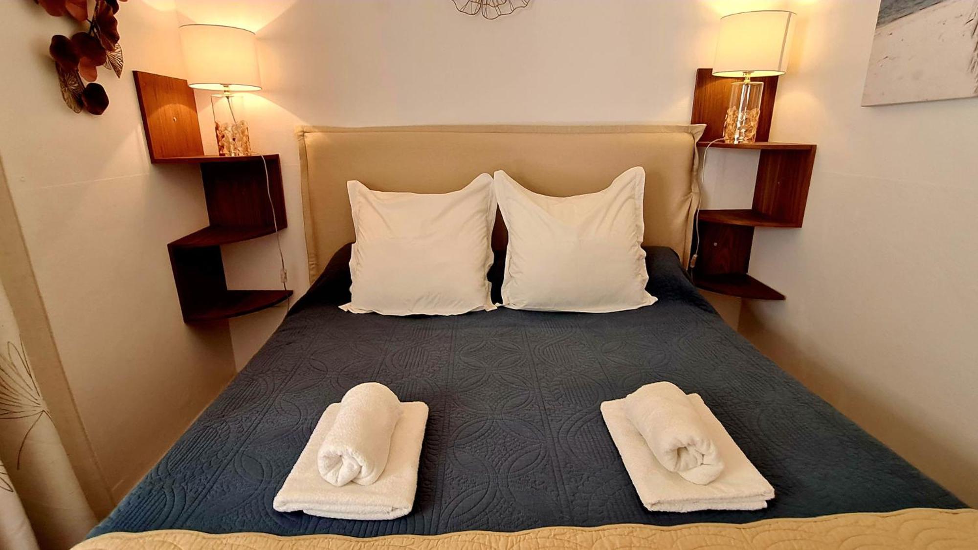 Appartement Kalliste, Logements Avec Vue Citadelle De Bonifacio 博尼法乔 外观 照片